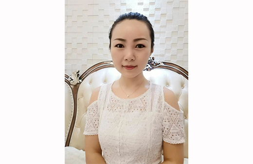 “世”在人為 | 世友地板新疆烏魯木齊經(jīng)銷商張寶月：服務(wù)快一步，業(yè)績(jī)上一層