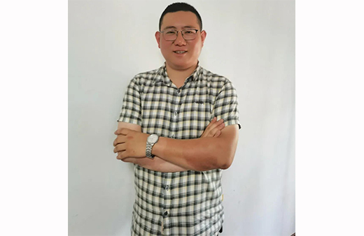 “世”在人為 | 世友地板江蘇興化經(jīng)銷商都滿宇：擼起袖子加油干，你就會(huì)成功