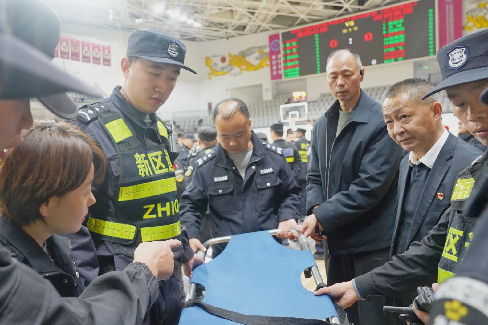 E:/25.12.10后 上傳網(wǎng)站留存/“保安衛(wèi)士”護(hù)航，熱血燃賽場(chǎng)！——南京市保安服務(wù)有限公司大廠分公司保障WCBA女籃聯(lián)賽激情開(kāi)燃/照片/微信圖片_20251210133623_254_1.jpg微信圖片_20251210133623_254_1