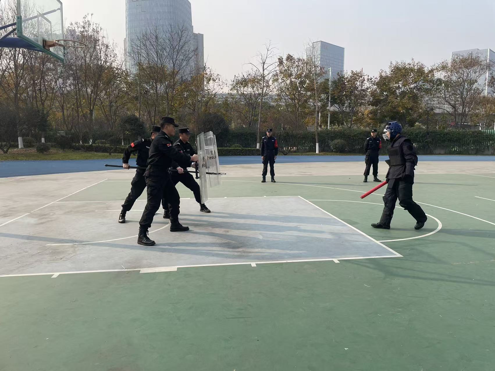 E:/25.12.10后 上傳網(wǎng)站留存/喜報！南京市保安服務有限公司建鄴分公司榮獲“校園最小應急單元技能競賽”一等獎/照片/ef12cf02b7bf17801f82f2d7cee6249a.jpgef12cf02b7bf17801f82f2d7cee6249a